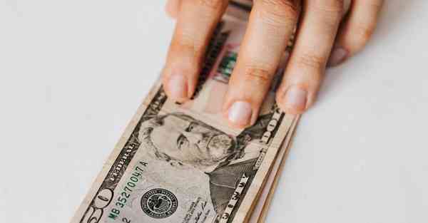 易次元AI绘画下架原因