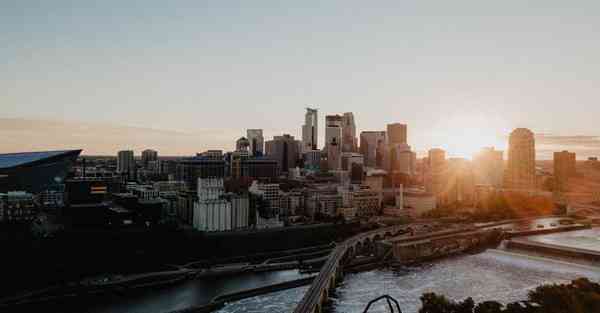 人工智能国际形势(正威国际人工智能)