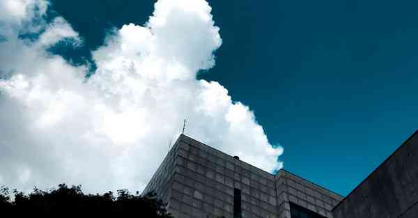 大数据包含设备数据的行业文章