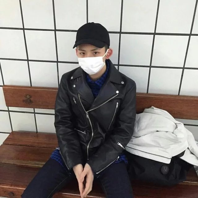 包琴霄春